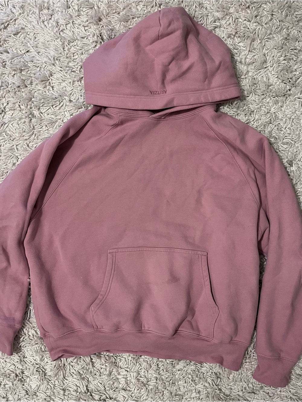 Aritzia Mega Raglan Hoodie Size Medium Rose pink